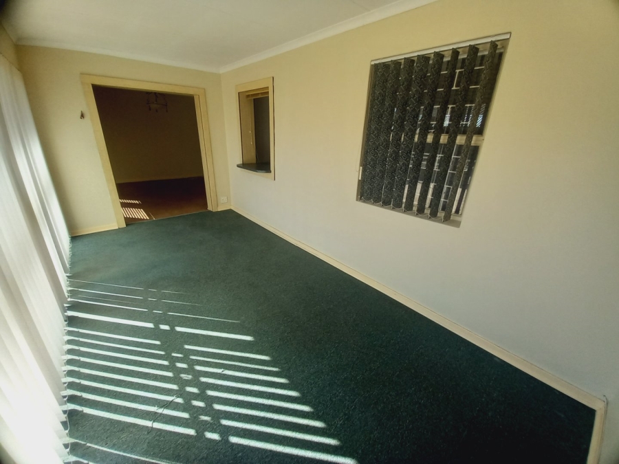 3 Bedroom Property for Sale in Roodia Free State